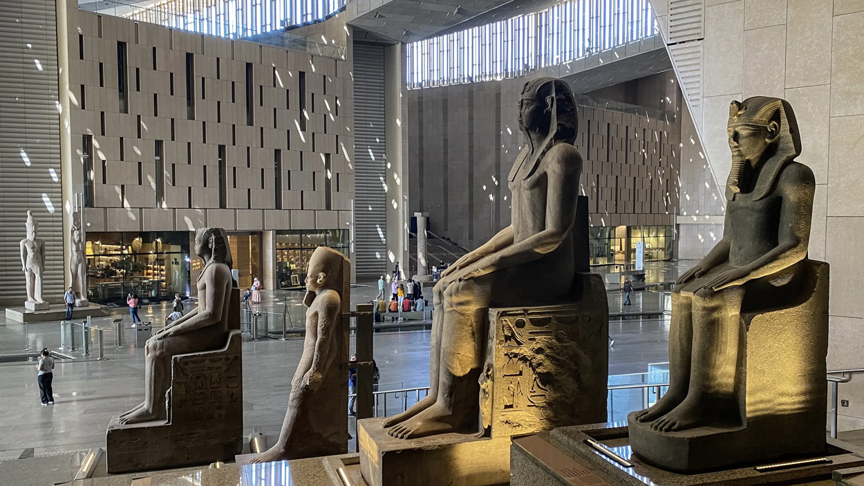 موعد افتتاح المتحف المصري الكبير